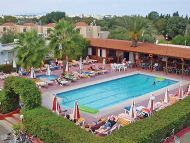Sandys Studios Apartments And Log Villas Psalidi  Exterior foto